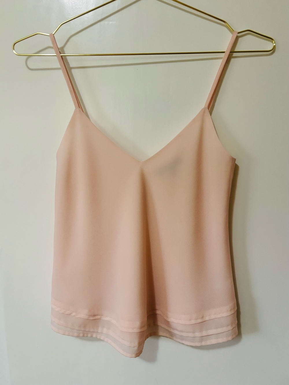 Talula| Aritzia| Blush Pink Breezy V-Neck Satin Camisole Blouse Sz XXS
